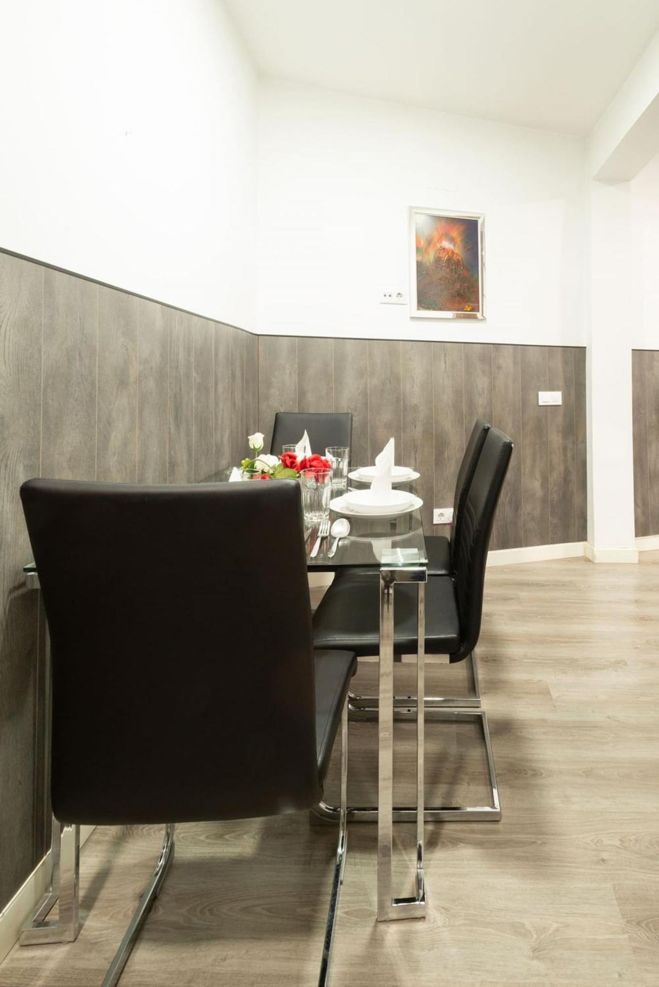 Apartamentos Day Madrid Plaza De Espana Centro Gran Via Sol Malasana Bagian luar foto