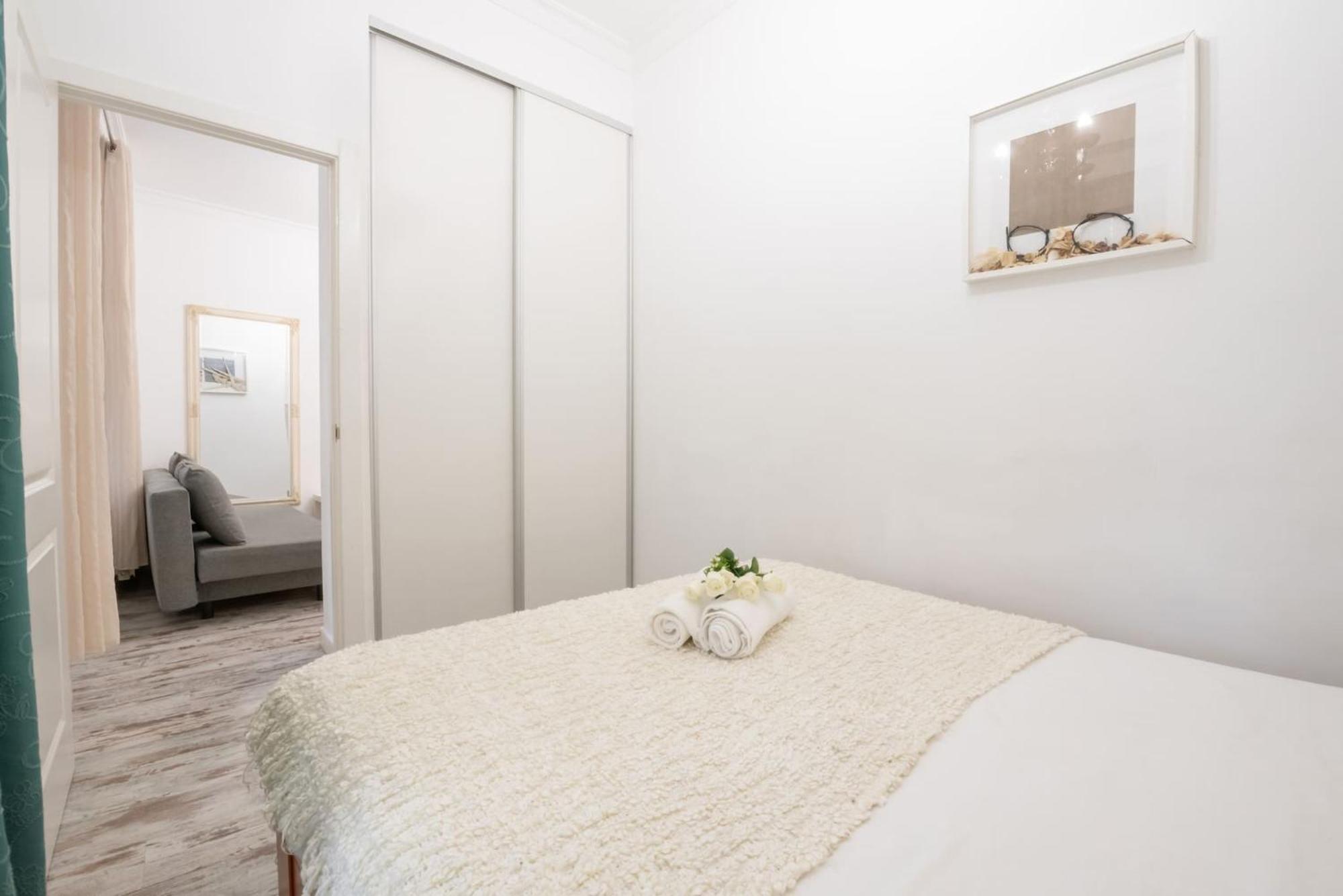 Apartamentos Day Madrid Plaza De Espana Centro Gran Via Sol Malasana Bagian luar foto