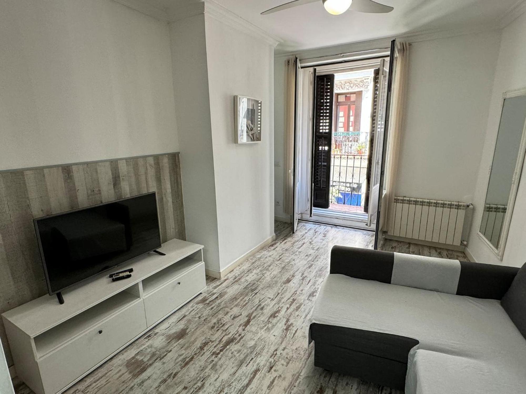 Apartamentos Day Madrid Plaza De Espana Centro Gran Via Sol Malasana Bagian luar foto