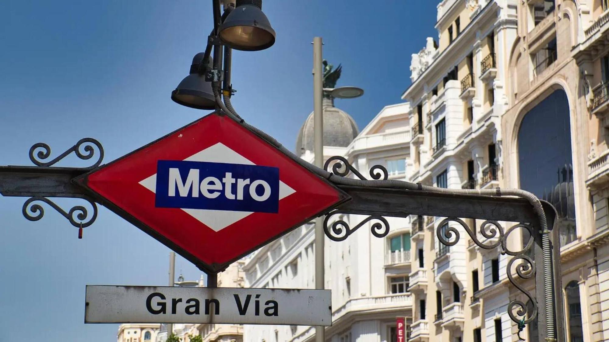 Apartamentos Day Madrid Plaza De Espana Centro Gran Via Sol Malasana Bagian luar foto
