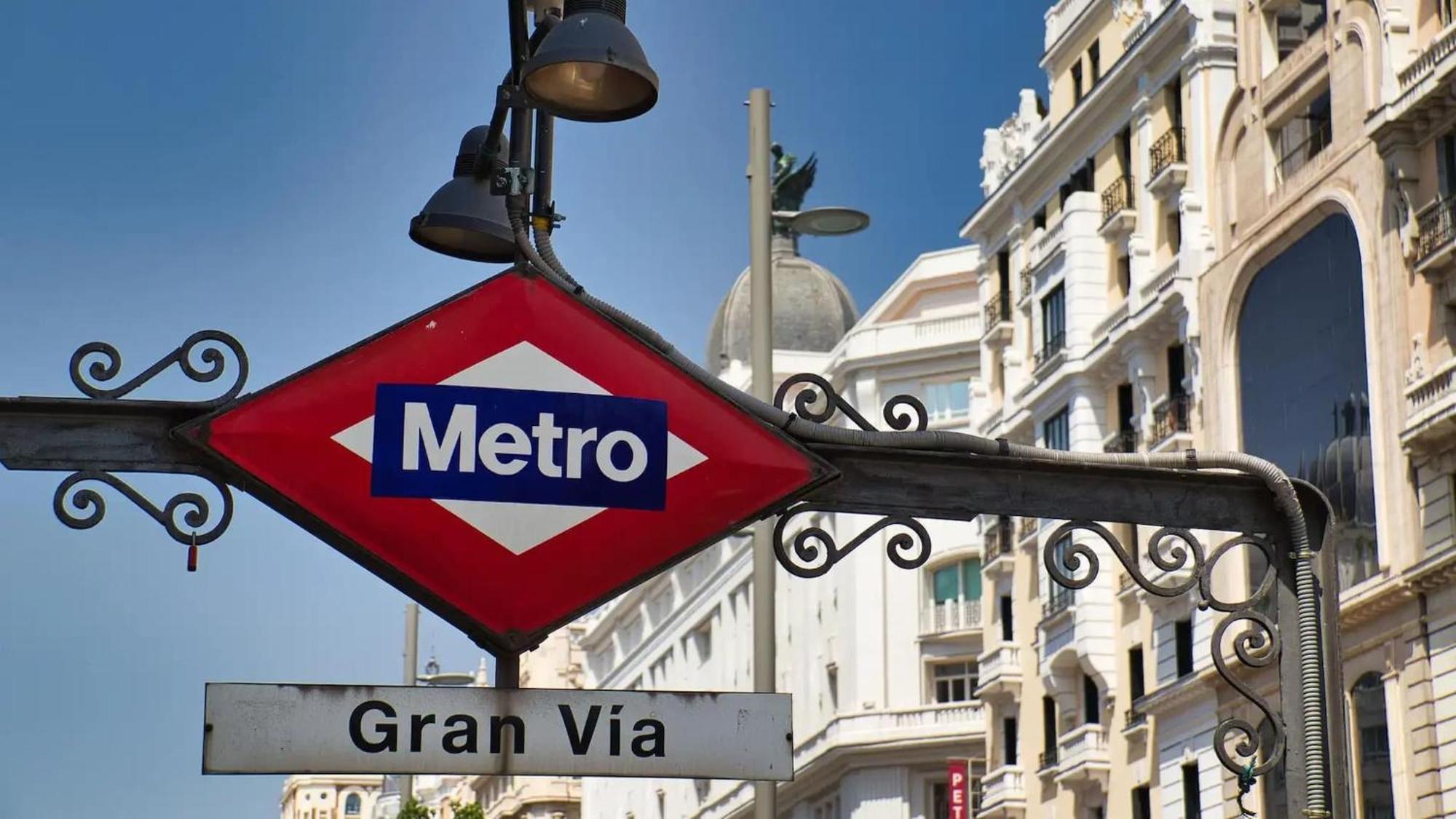 Apartamentos Day Madrid Plaza De Espana Centro Gran Via Sol Malasana Bagian luar foto